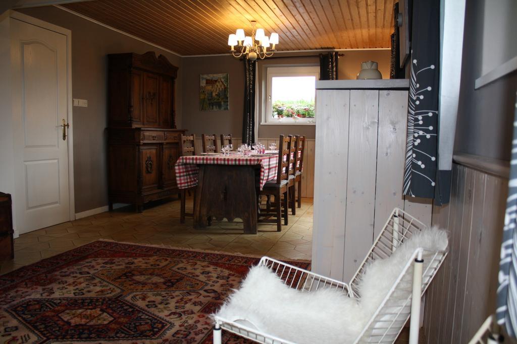 O Macra Villa Aubel Rum bild